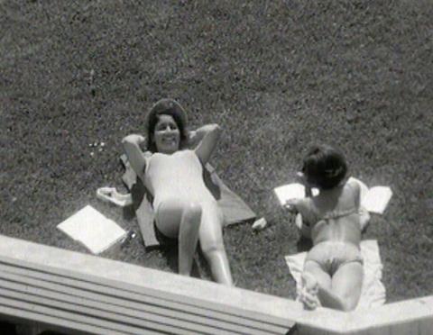 1968 Bain de soleil Cité Universitaire de Genève